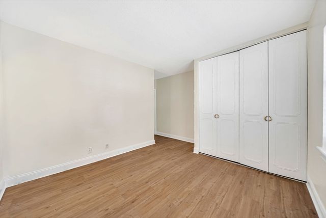 198 Lake Shore Road 2, Boston, MA 02135