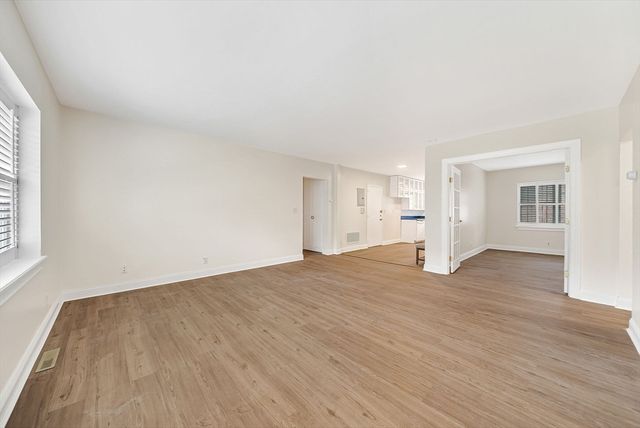 198 Lake Shore Road 2, Boston, MA 02135