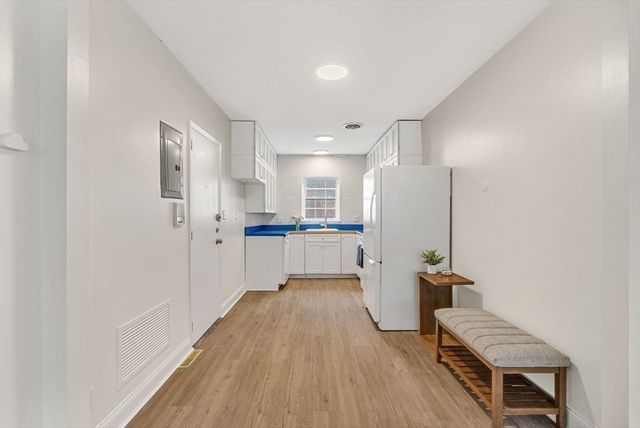198 Lake Shore Road 2, Boston, MA 02135