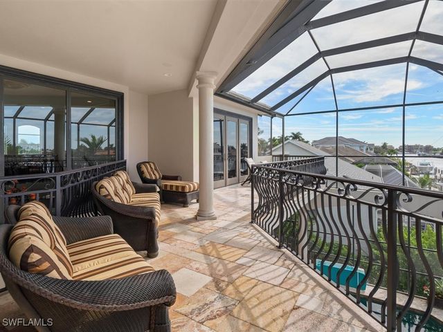 689 Rockport CT, Marco Island, FL 34145