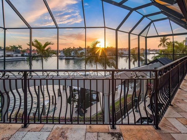 689 Rockport CT, Marco Island, FL 34145