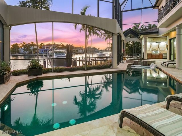 689 Rockport CT, Marco Island, FL 34145