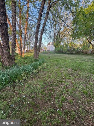 4310 BIDDISON LN, Baltimore, MD 21206