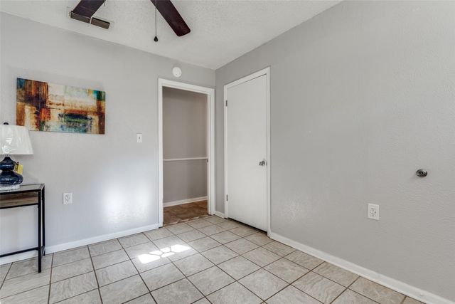 1505 N Matthews Street, Bowie, TX 76230