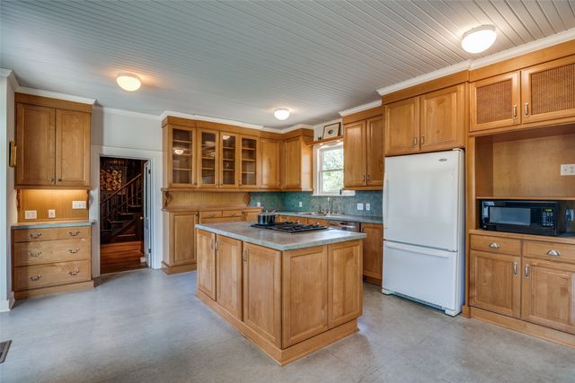 401 Pacific Avenue, Terrell, TX 75160