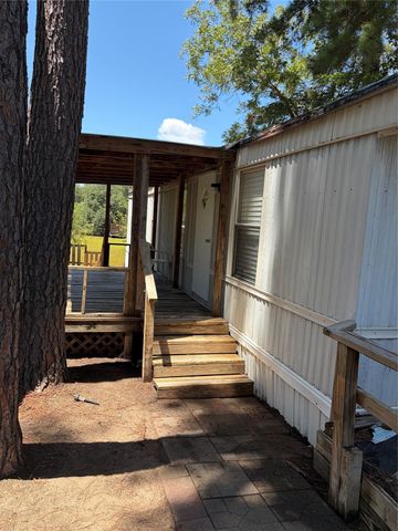 9651 Warm Spring, Willis, TX 77318