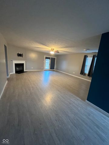 8134 Cardinal Street, Avon, IN 46123