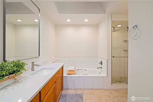 22214 NE 28th Place, Sammamish, WA 98074
