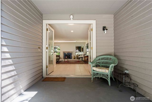 22214 NE 28th Place, Sammamish, WA 98074