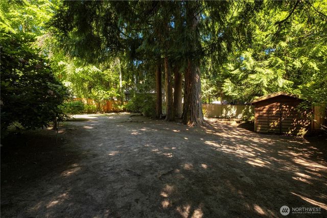 22214 NE 28th Place, Sammamish, WA 98074
