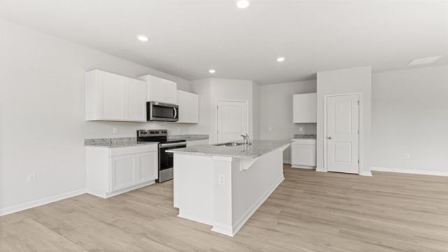 8109 Elkhorn Drive, Fairburn, GA 30213