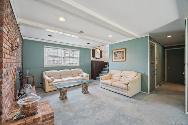 32 Wayne Lane, Tappan, NY 10983