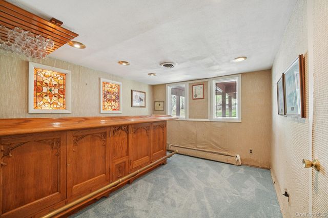 32 Wayne Lane, Tappan, NY 10983