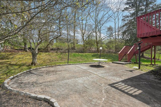 32 Wayne Lane, Tappan, NY 10983