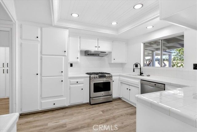 2618 S Pacific Avenue, Santa Ana, CA 92704