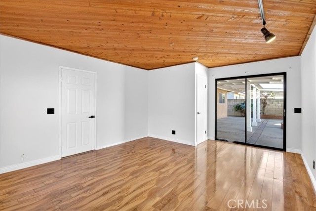 2618 S Pacific Avenue, Santa Ana, CA 92704