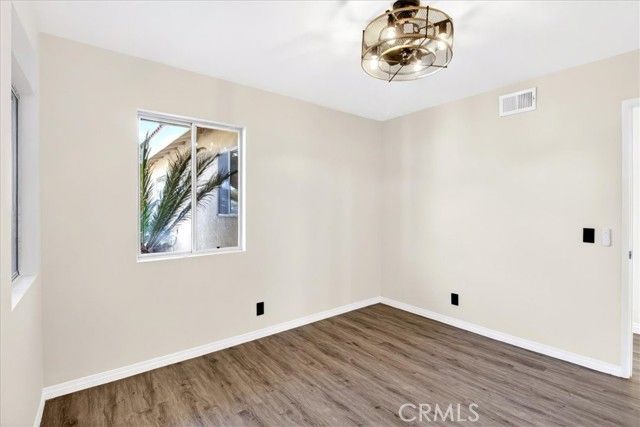 2618 S Pacific Avenue, Santa Ana, CA 92704