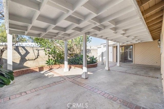 2618 S Pacific Avenue, Santa Ana, CA 92704