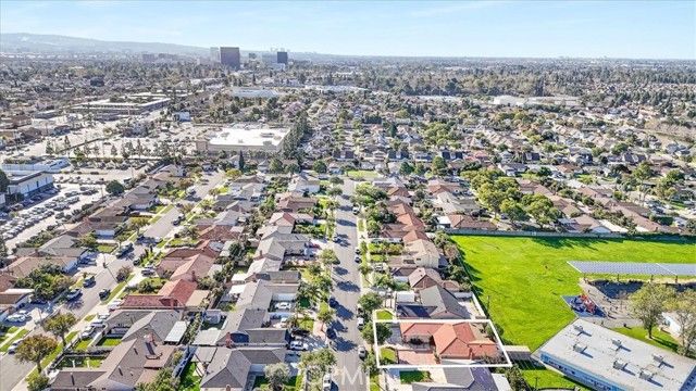 2618 S Pacific Avenue, Santa Ana, CA 92704