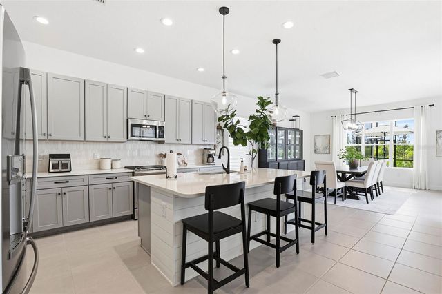 32490 TREE OF LIFE AVENUE, Wesley Chapel, FL 33543