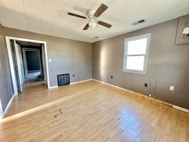 90 Jenkins Street, Monticello, KY 42633