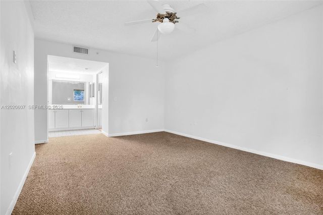 900 SW 142nd Ave 115L, Pembroke Pines, FL 33027