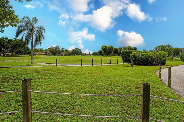 900 SW 142nd Ave 115L, Pembroke Pines, FL 33027