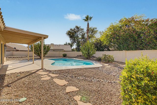 8411 N Mammoth Drive, Tucson, AZ 85743