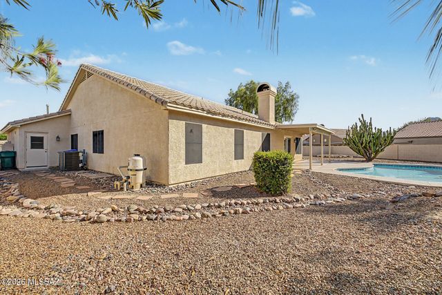 8411 N Mammoth Drive, Tucson, AZ 85743