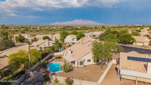 8411 N Mammoth Drive, Tucson, AZ 85743