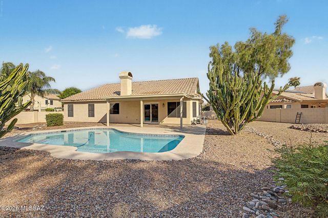 8411 N Mammoth Drive, Tucson, AZ 85743