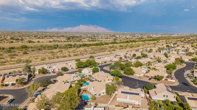 8411 N Mammoth Drive, Tucson, AZ 85743