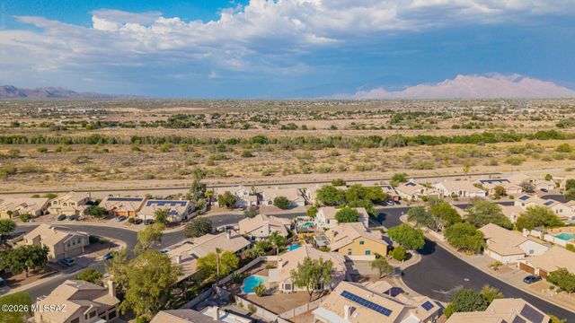 8411 N Mammoth Drive, Tucson, AZ 85743