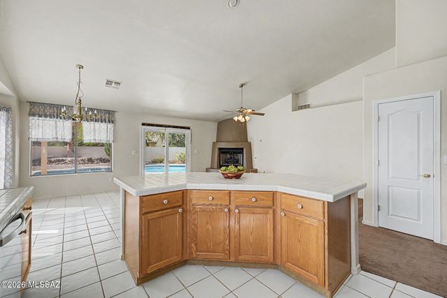 8411 N Mammoth Drive, Tucson, AZ 85743