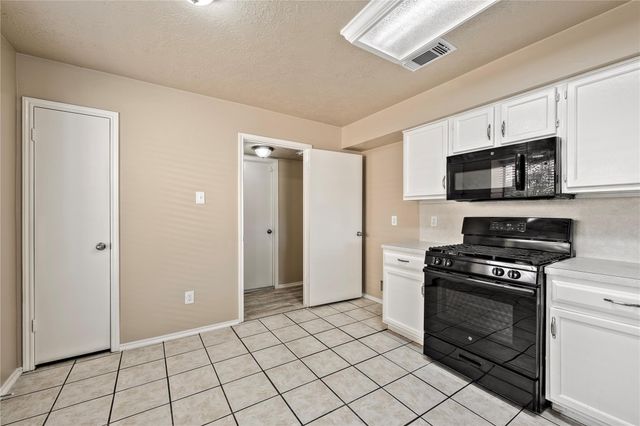 2627 Autumn Springs Lane, Spring, TX 77373