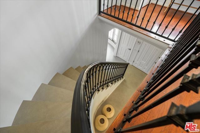 725 N Doheny Drive, Beverly Hills, CA 90210