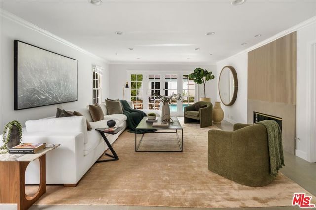 725 N Doheny Drive, Beverly Hills, CA 90210