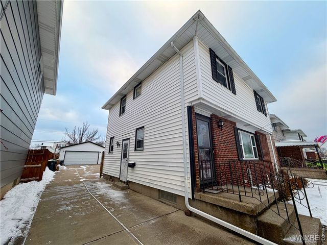 220 Highland Avenue, Tonawanda, NY 14150