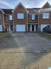 2056 QUEENS COURT, Moody, AL 35004