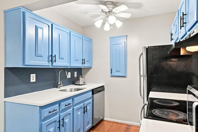 2700 Oxford Street N 116, Roseville, MN 55113