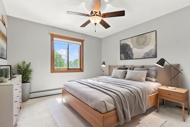 2700 Oxford Street N 116, Roseville, MN 55113
