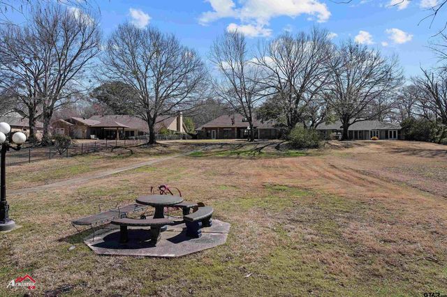 118 Williamsburg, Bullard, TX 75757