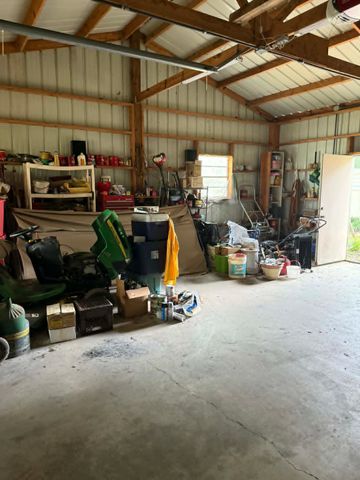 220 Hollyglen Street, Gun Barrel City, TX 75156