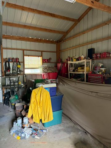 220 Hollyglen Street, Gun Barrel City, TX 75156