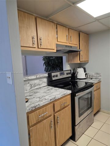 5825 Washington St 39, Hollywood, FL 33023