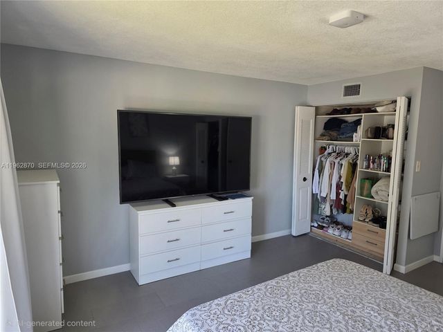 5825 Washington St 39, Hollywood, FL 33023