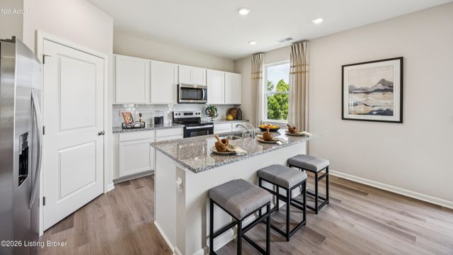 12502 Railcar Rd, Louisville, KY 40272