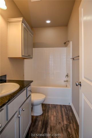 3521 Summerway, College Station, TX 77845