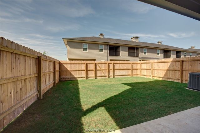 3521 Summerway, College Station, TX 77845