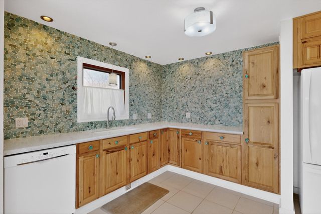 3 Zuni Trail N, Corrales, NM 87048